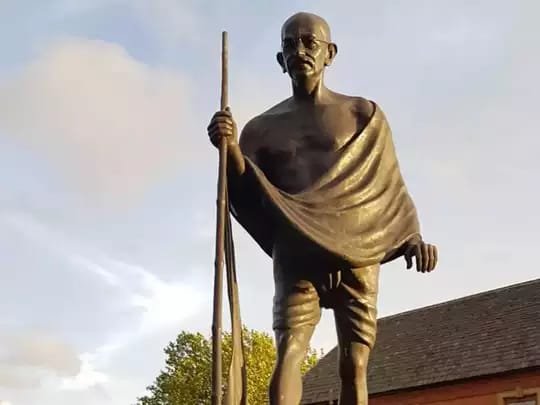 gandhi gandhi